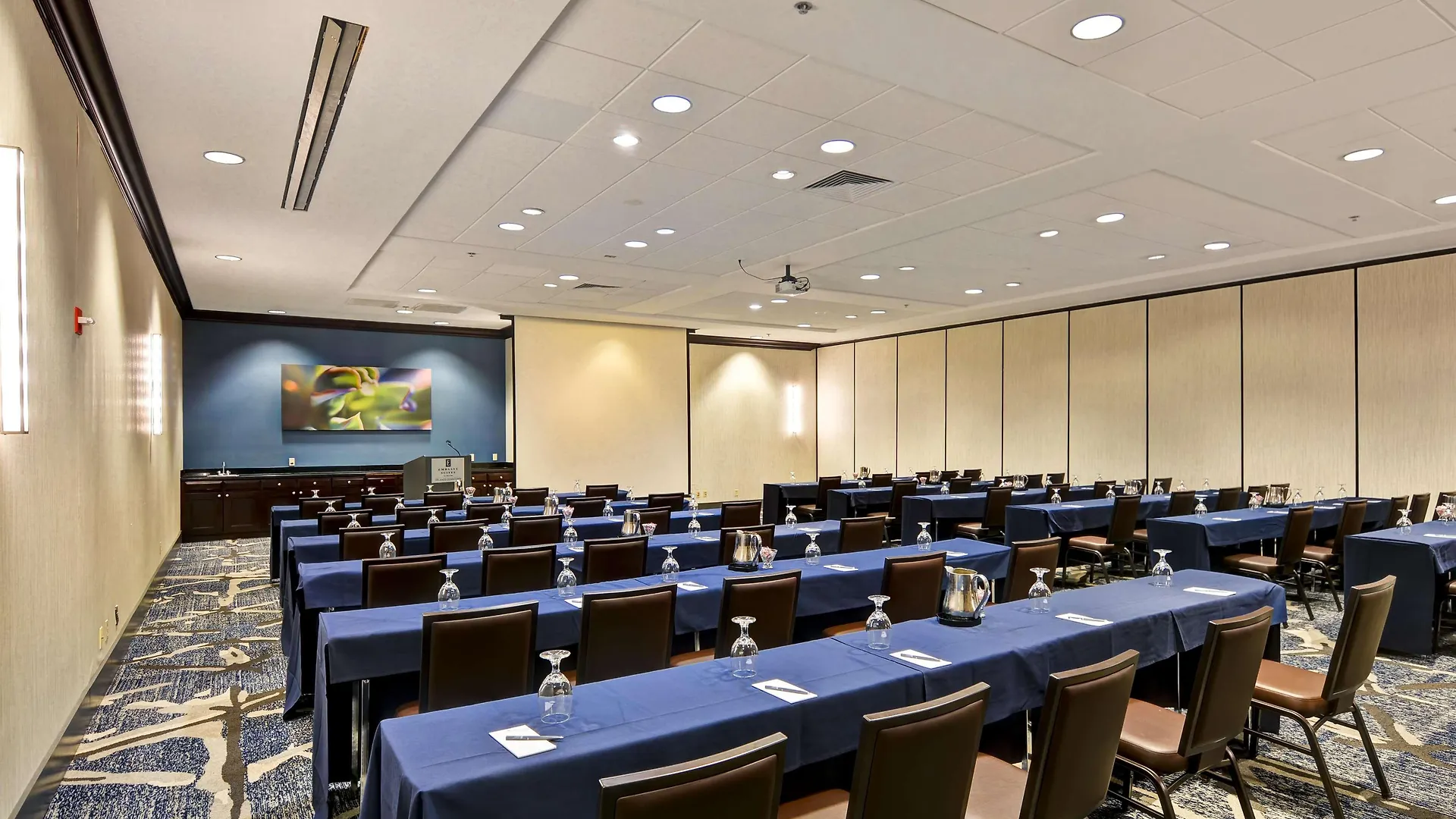 Embassy Suites By Hilton Orlando Downtown Hotel