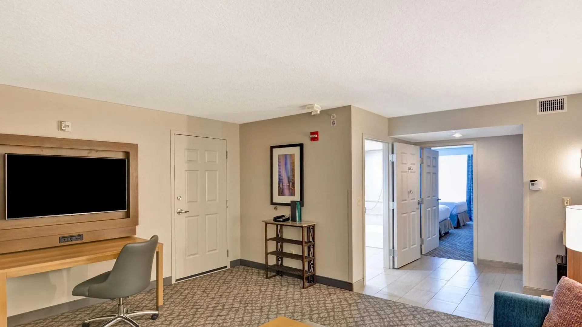 Embassy Suites By Hilton Orlando Downtown Hotel