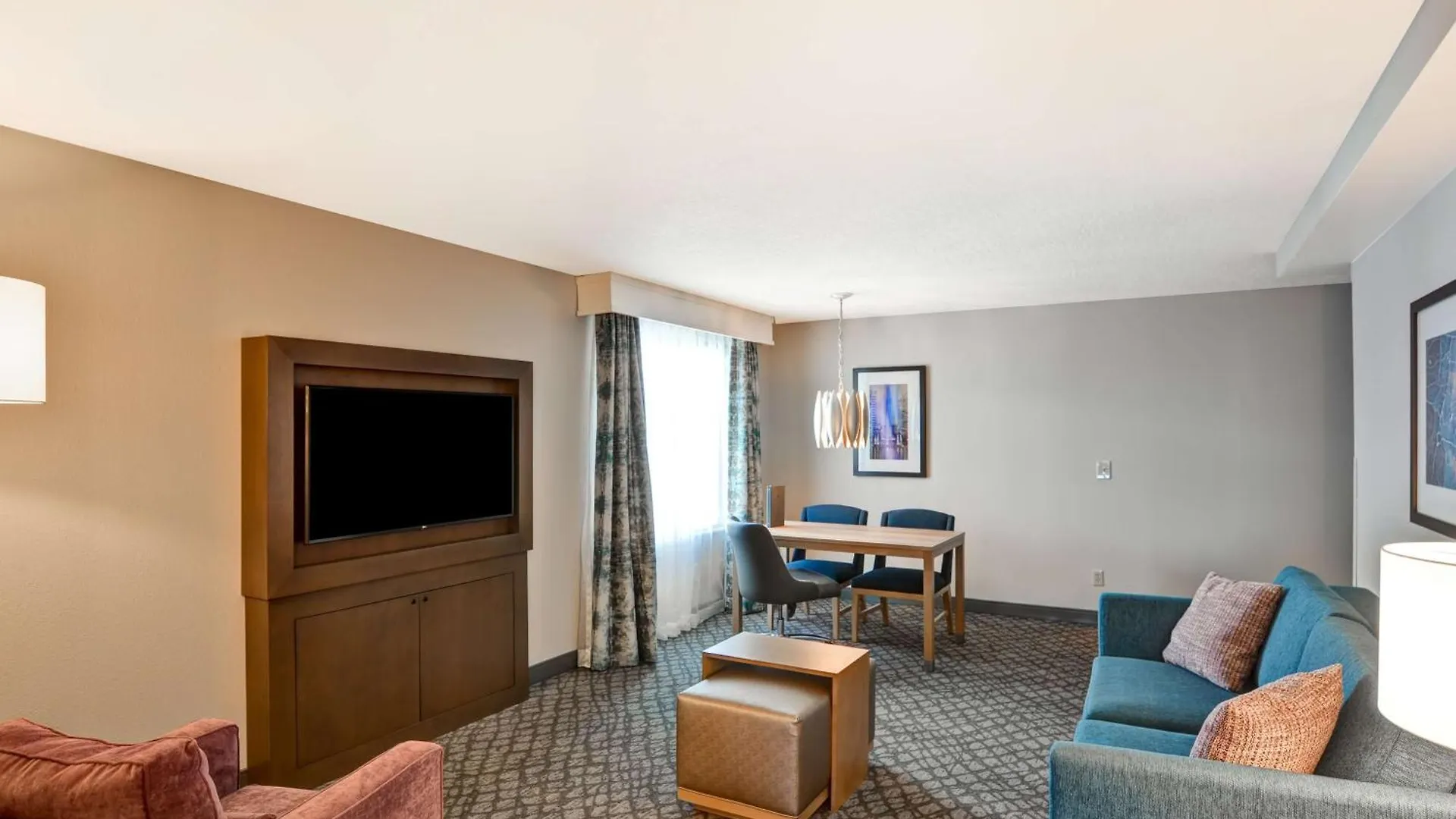 Hotel Embassy Suites By Hilton Orlando Downtown