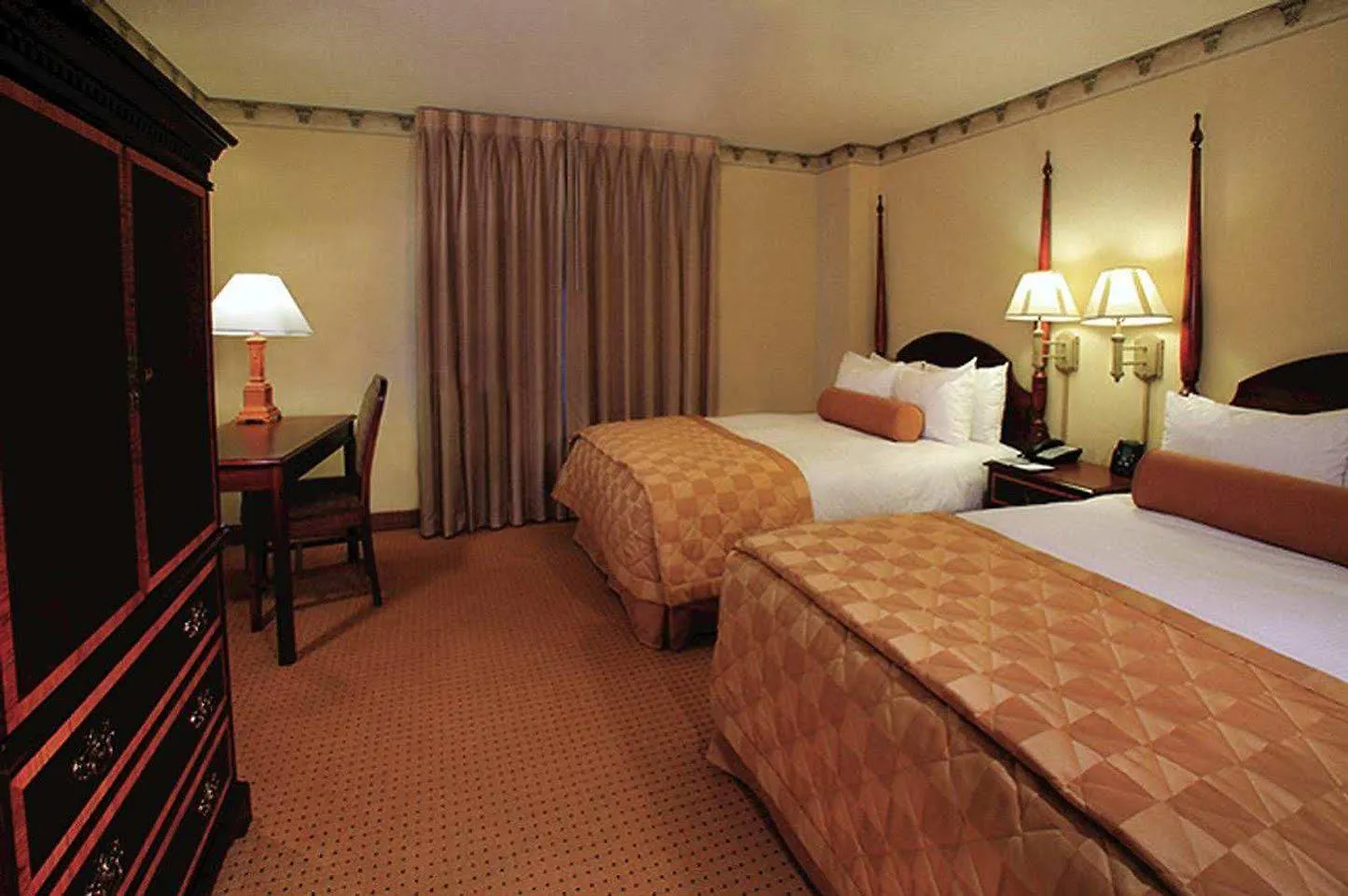 Hotel Embassy Suites By Hilton Orlando Downtown